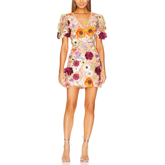 Elliatt Dresses & Skirts - Elliatt 'Rosalind' Beige Polyamide Dress Size L